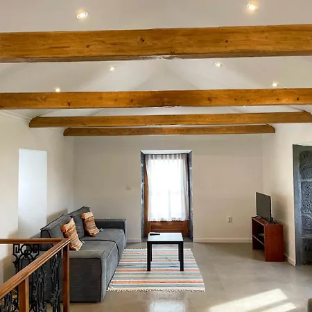 Quinta Do Almanac Queimada (Azores)