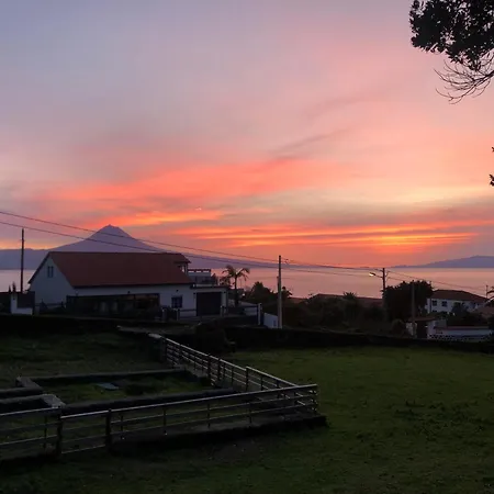Quinta Do Almanac Queimada (Azores)